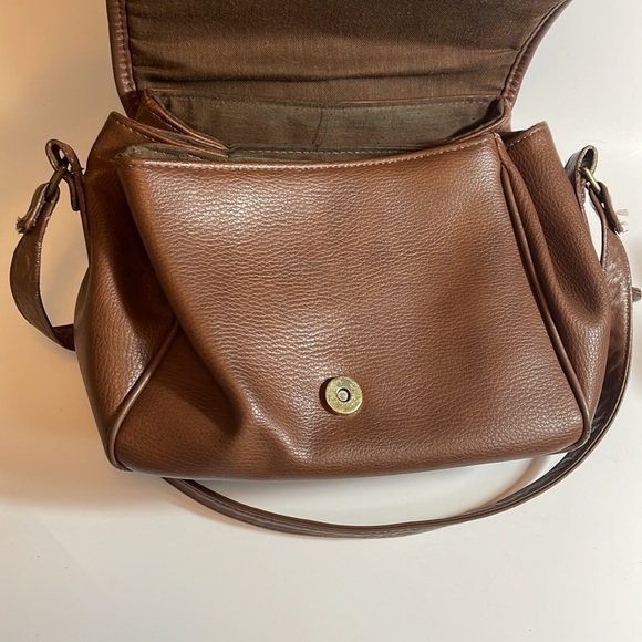 Stone Mountain brown leather flap crossbody bag - Picture 7 of 12